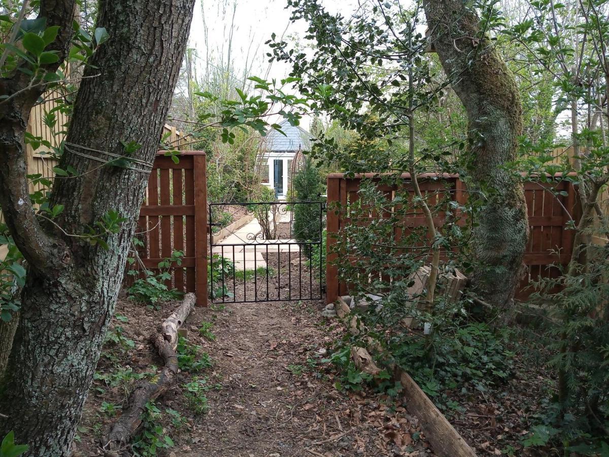 Cosy Stone Cottage, The Bungalow Perrotts Brook Сайърънсестър Екстериор снимка